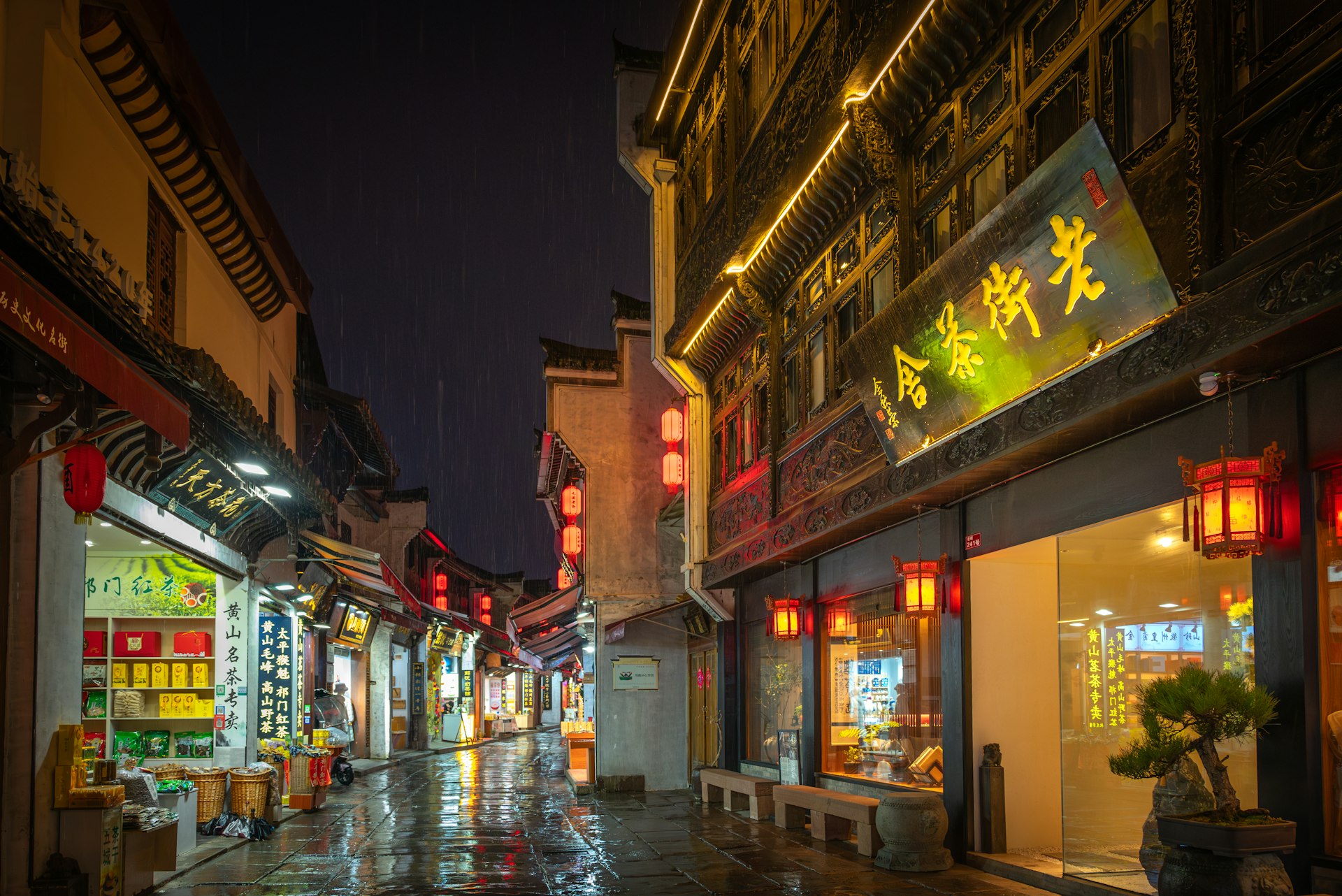 How Chinese EV Manufacturers Are Shaping Global Market Strategies