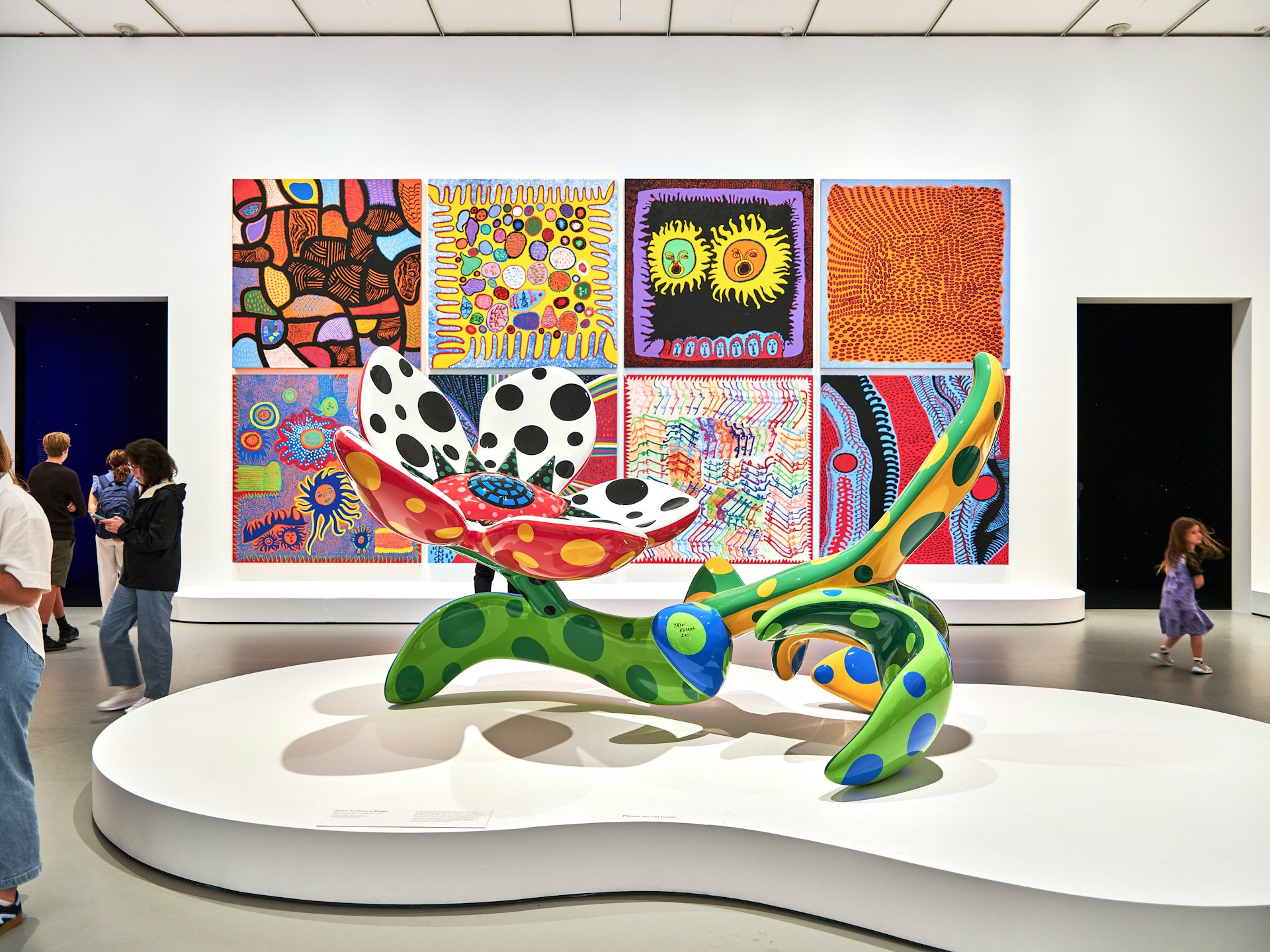 Unlocking Creative Synergy: How Artistic Collaborations Across Disciplines Transform Innovation