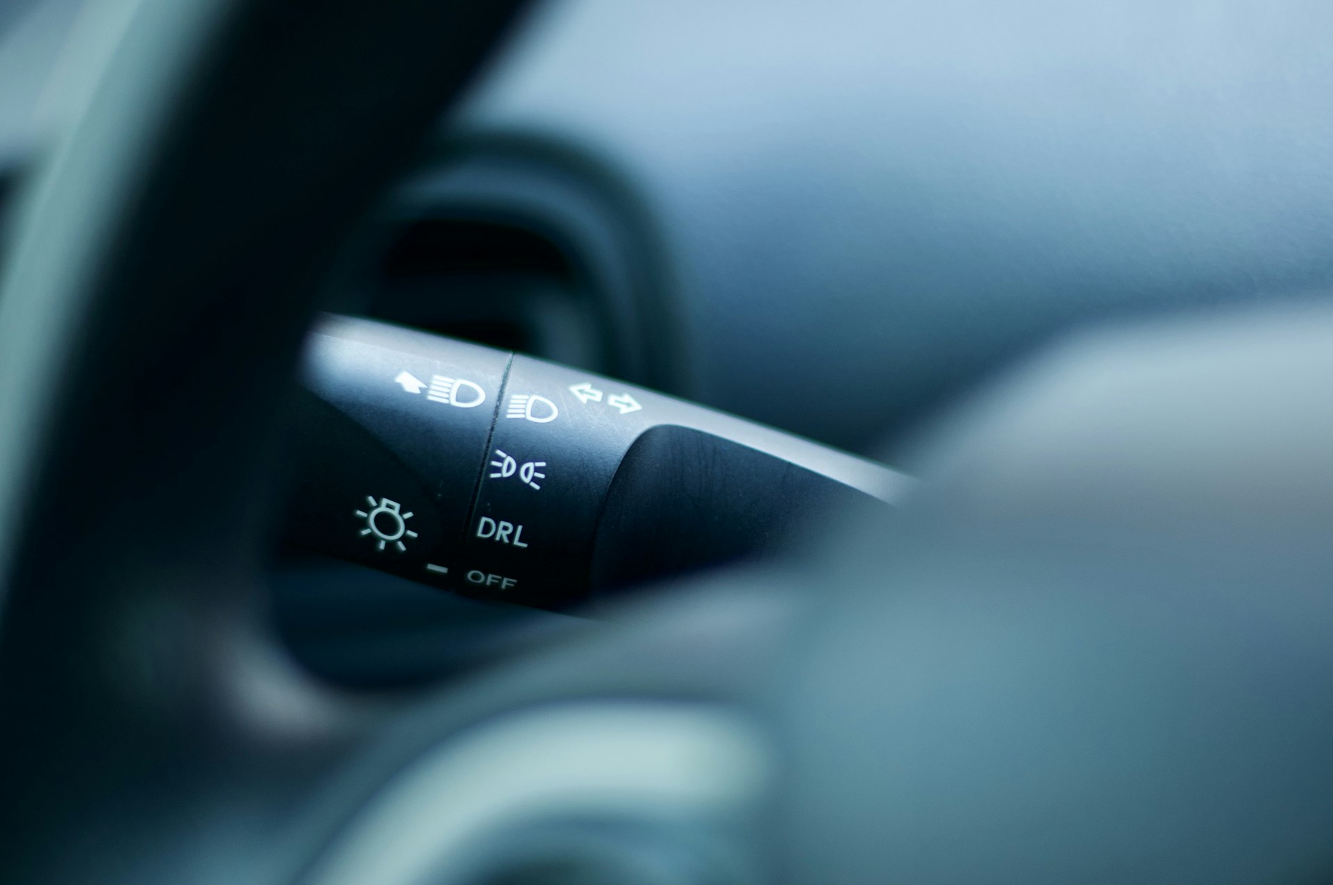 Revolutionizing Road Safety: In-Car Health Monitoring Technologies for Modern Mobility